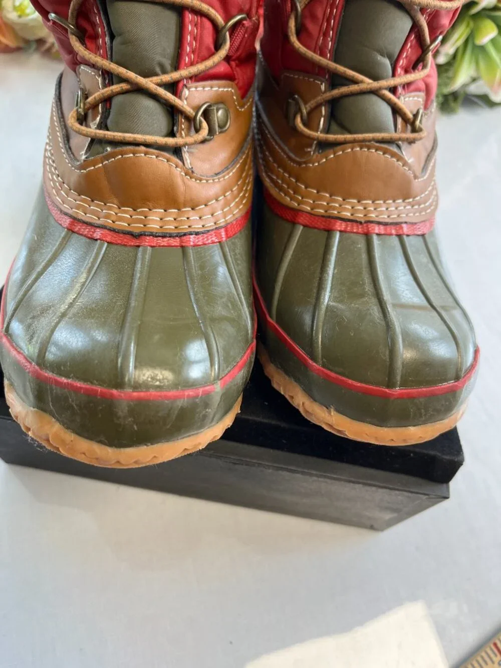 Lands’ End Kids Snow Boots Size 2M Red Olive Brown